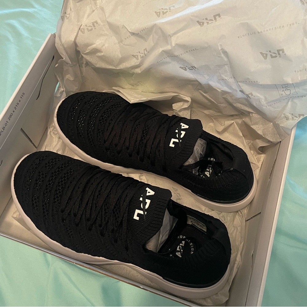 APL TECHLOOM wave black / white